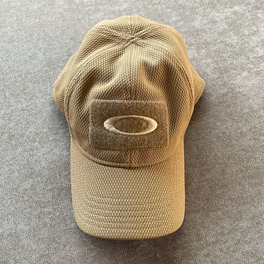 Oakley Hat (NWOT) - Picture 2 of 16